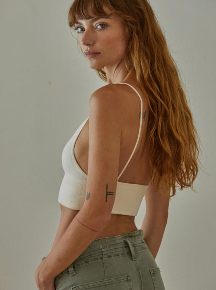 Maya Seamless Brami