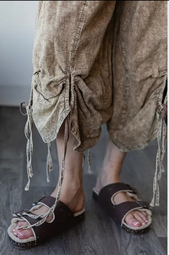The Cinched Wide Leg Pants